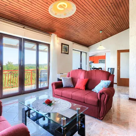 Apartamento Ana-2 By Interhome