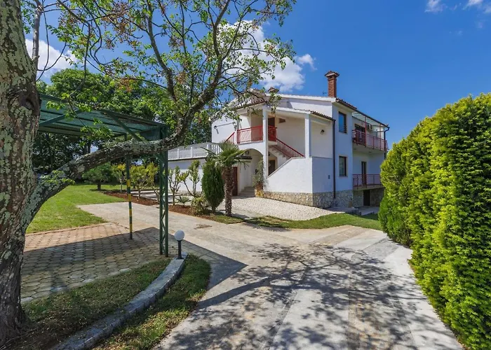 Apartman Ana-2 By Interhome